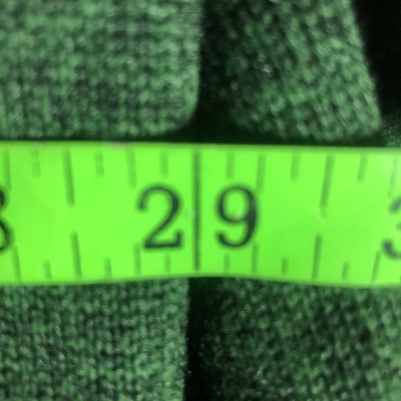 Mens Green Sweater. NEW. Size 2X. Devon and Jones.
New with tag. - Picture 2 of 10